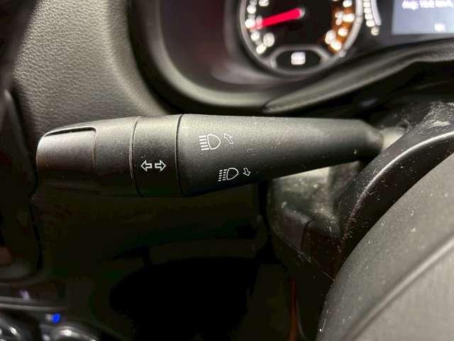 ジープ・レネゲード ロンジチュード　ビーツオーディオ　クルーズコントロール　レーンキープアシスト　ＫＥＮＷＯＯＤナビ　フルセグＴＶ　バックカメラ　Ｂｌｕｅｔｏｏｔｈ　純正アルミホイール　ＥＴＣ（22枚目）