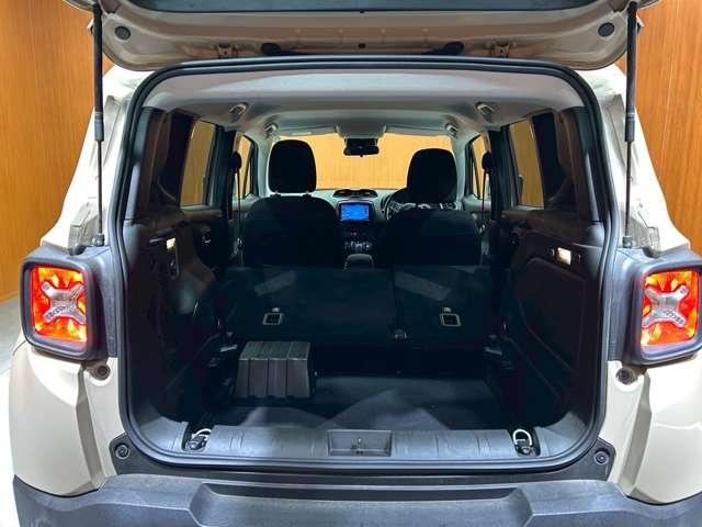 ジープ・レネゲード ロンジチュード　ビーツオーディオ　クルーズコントロール　レーンキープアシスト　ＫＥＮＷＯＯＤナビ　フルセグＴＶ　バックカメラ　Ｂｌｕｅｔｏｏｔｈ　純正アルミホイール　ＥＴＣ（41枚目）