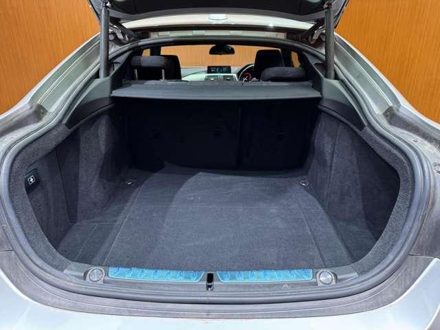 ４シリーズ ４２０ｉグランクーペ　Ｍスピリット　ＡＣＣ　ナビ　ＴＶ　Ｂカメラ　Ｂｌｕｅｔｏｏｔｈ接続　　ＬＥＤヘッドライト　電動リアゲート　ＰＤＣ　コンフォートアクセス　衝突軽減Ｂ　ＢＳＭ　ＬＫＡ　ドラレコ（43枚目）