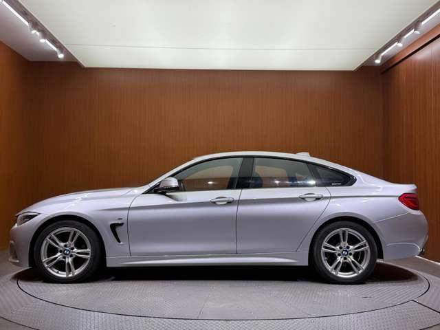 ４シリーズ ４２０ｉグランクーペ　Ｍスピリット　ＡＣＣ　ナビ　ＴＶ　Ｂカメラ　Ｂｌｕｅｔｏｏｔｈ接続　　ＬＥＤヘッドライト　電動リアゲート　ＰＤＣ　コンフォートアクセス　衝突軽減Ｂ　ＢＳＭ　ＬＫＡ　ドラレコ（50枚目）