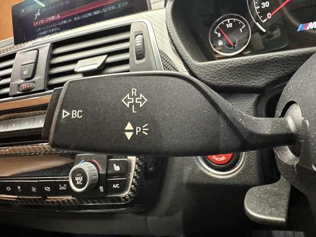 M4 M4クーペ 19インチAW harman/kardon 黒革 カーボンインテリア カーボンルーフ ブルーキャリパー HUD インテリジェントセーフティ クルコン 純正ナビ Bluetooth シートヒーター(24枚目)