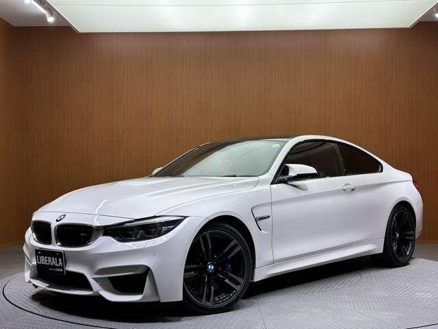 M4 M4クーペ 19インチAW harman/kardon 黒革 カーボンインテリア カーボンルーフ ブルーキャリパー HUD インテリジェントセーフティ クルコン 純正ナビ Bluetooth シートヒーター(54枚目)