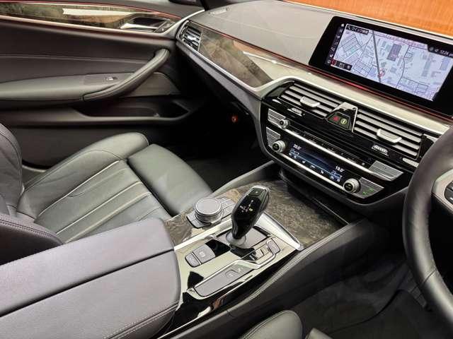 ５シリーズ ５２３ｄ　Ｍスポーツ　サンルーフ　ハイラインＰＫＧ　純正ナビ　３６０°カメラ　ＡＣＣ　ＨＵＤ　ｈ／ｋサウンド　黒革　シートヒーター　パワーシート　ＬＥＤヘッドライト　オートライト　パーキングアシスト　ＥＴＣ　パドルシフト（14枚目）