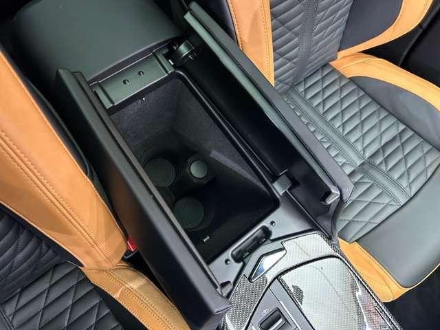 レヴァンテ V8ウルティマ 限定車 パノラマSR 茶黒革シート Bowers&Wilkinsサウンド ACC ナビ TV 360°Bluetooth接続 シートH パークアシスト 電動リアゲート 純正22インチAW ドラレコ(18枚目)