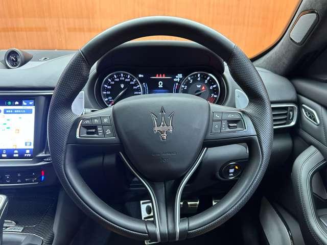 レヴァンテ V8ウルティマ 限定車 パノラマSR 茶黒革シート Bowers&Wilkinsサウンド ACC ナビ TV 360°Bluetooth接続 シートH パークアシスト 電動リアゲート 純正22インチAW ドラレコ(19枚目)