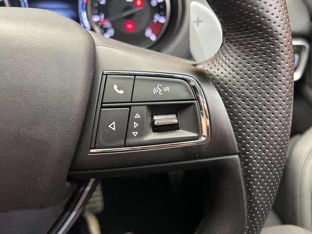 レヴァンテ V8ウルティマ 限定車 パノラマSR 茶黒革シート Bowers&Wilkinsサウンド ACC ナビ TV 360°Bluetooth接続 シートH パークアシスト 電動リアゲート 純正22インチAW ドラレコ(21枚目)