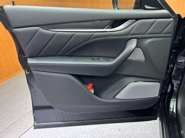 レヴァンテ V8ウルティマ 限定車 パノラマSR 茶黒革シート Bowers&Wilkinsサウンド ACC ナビ TV 360°Bluetooth接続 シートH パークアシスト 電動リアゲート 純正22インチAW ドラレコ(43枚目)