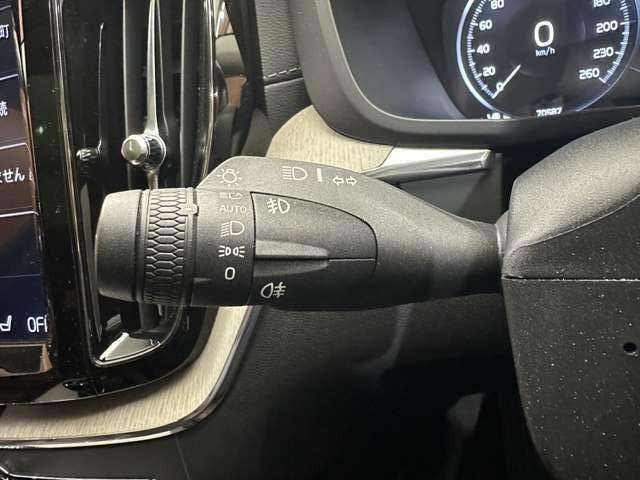 ＸＣ６０ Ｔ５　ＡＷＤ　インスクリプション　パノラマＳＲ　茶革シート　ｈａｒｍａｎｋａｒｄｏｎサウンド　ＨＵＤ　ＡＣＣ　ナビ　３６０°Ｂｌｕｅｔｏｏｔｈ接続　シートヒーター　ベンチレーション　電動リアゲート　パークアシスト　衝突軽減Ｂ　ＢＳＭ（25枚目）