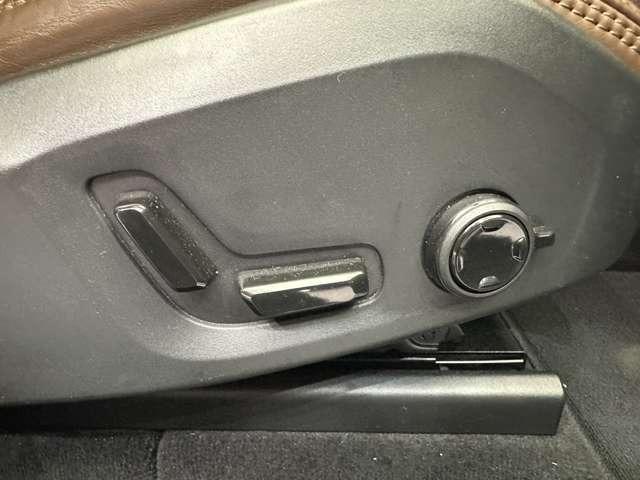 ＸＣ６０ Ｔ５　ＡＷＤ　インスクリプション　パノラマＳＲ　茶革シート　ｈａｒｍａｎｋａｒｄｏｎサウンド　ＨＵＤ　ＡＣＣ　ナビ　３６０°Ｂｌｕｅｔｏｏｔｈ接続　シートヒーター　ベンチレーション　電動リアゲート　パークアシスト　衝突軽減Ｂ　ＢＳＭ（29枚目）