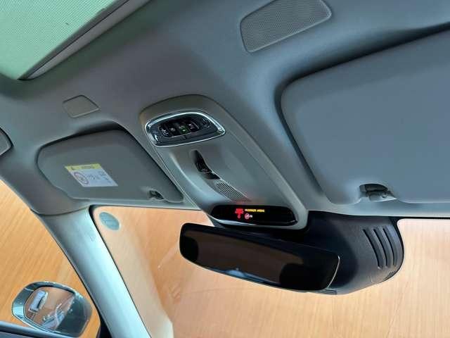 ＸＣ６０ Ｔ５　ＡＷＤ　インスクリプション　パノラマＳＲ　茶革シート　ｈａｒｍａｎｋａｒｄｏｎサウンド　ＨＵＤ　ＡＣＣ　ナビ　３６０°Ｂｌｕｅｔｏｏｔｈ接続　シートヒーター　ベンチレーション　電動リアゲート　パークアシスト　衝突軽減Ｂ　ＢＳＭ（30枚目）