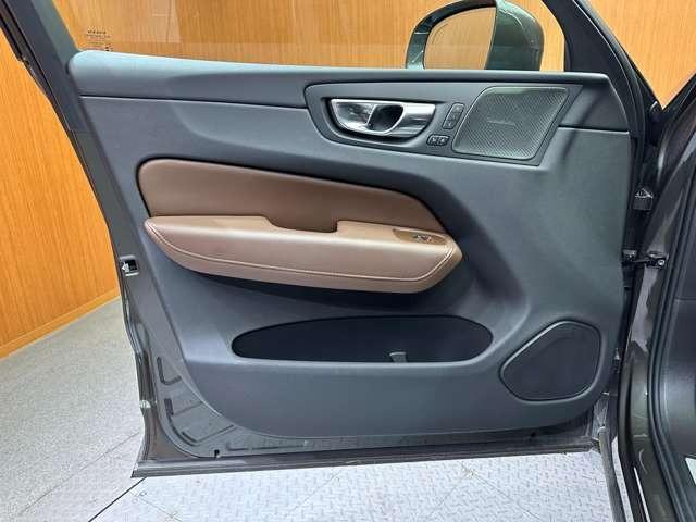 ＸＣ６０ Ｔ５　ＡＷＤ　インスクリプション　パノラマＳＲ　茶革シート　ｈａｒｍａｎｋａｒｄｏｎサウンド　ＨＵＤ　ＡＣＣ　ナビ　３６０°Ｂｌｕｅｔｏｏｔｈ接続　シートヒーター　ベンチレーション　電動リアゲート　パークアシスト　衝突軽減Ｂ　ＢＳＭ（43枚目）