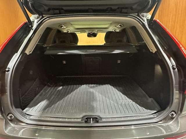 ＸＣ６０ Ｔ５　ＡＷＤ　インスクリプション　パノラマＳＲ　茶革シート　ｈａｒｍａｎｋａｒｄｏｎサウンド　ＨＵＤ　ＡＣＣ　ナビ　３６０°Ｂｌｕｅｔｏｏｔｈ接続　シートヒーター　ベンチレーション　電動リアゲート　パークアシスト　衝突軽減Ｂ　ＢＳＭ（46枚目）