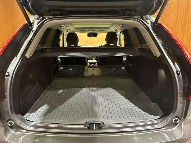 ＸＣ６０ Ｔ５　ＡＷＤ　インスクリプション　パノラマＳＲ　茶革シート　ｈａｒｍａｎｋａｒｄｏｎサウンド　ＨＵＤ　ＡＣＣ　ナビ　３６０°Ｂｌｕｅｔｏｏｔｈ接続　シートヒーター　ベンチレーション　電動リアゲート　パークアシスト　衝突軽減Ｂ　ＢＳＭ（48枚目）