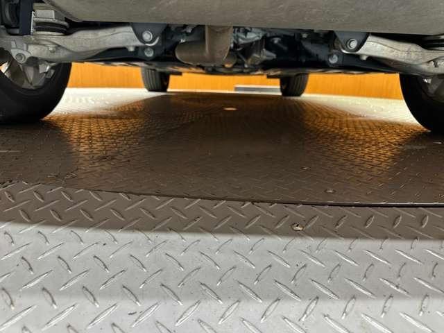 ＸＣ６０ Ｔ５　ＡＷＤ　インスクリプション　パノラマＳＲ　茶革シート　ｈａｒｍａｎｋａｒｄｏｎサウンド　ＨＵＤ　ＡＣＣ　ナビ　３６０°Ｂｌｕｅｔｏｏｔｈ接続　シートヒーター　ベンチレーション　電動リアゲート　パークアシスト　衝突軽減Ｂ　ＢＳＭ（67枚目）