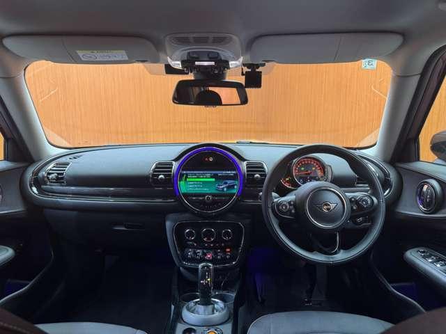 ＭＩＮＩ クーパー　クラブマン　ペッパーＰＫＧ　ＡＣＣ　ナビ　Ｂカメラ　Ｂｌｕｅｔｏｏｔｈ接続　ＰＤＣ　インテリジェントセーフティ　ＬＥＤヘッドライト　エキサイトメントＰＫＧ　コンフォートアクセス　ドラレコ　ＥＴＣ（4枚目）