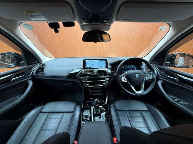 ＬＩＢＥＲＡＬＡは、輸入車選びの新たなスタイルを提案するインポート・セレクト・ブランドです。オーナー様となる方がクルマから直接感じる感性を第一にした、最良の一台との出会いをコーディネートいたします。