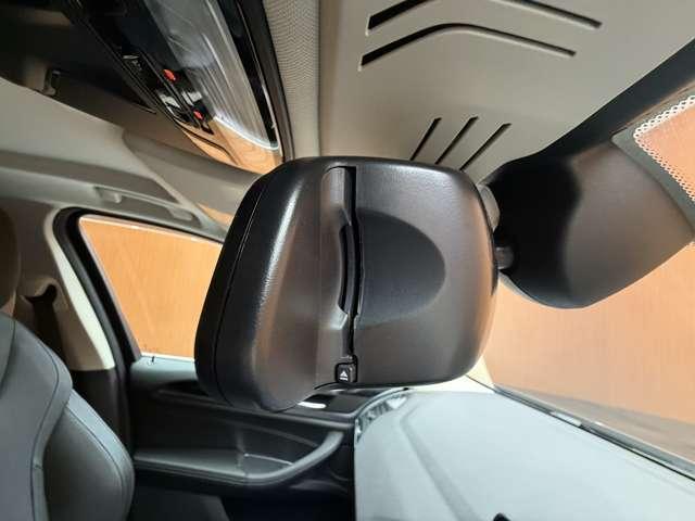 ご遠方の場合でも、下取り車両の金額を概算でお出しすることは可能でございます。車検証をお手元に、走行距離をご確認の上お問い合わせくださいませ。