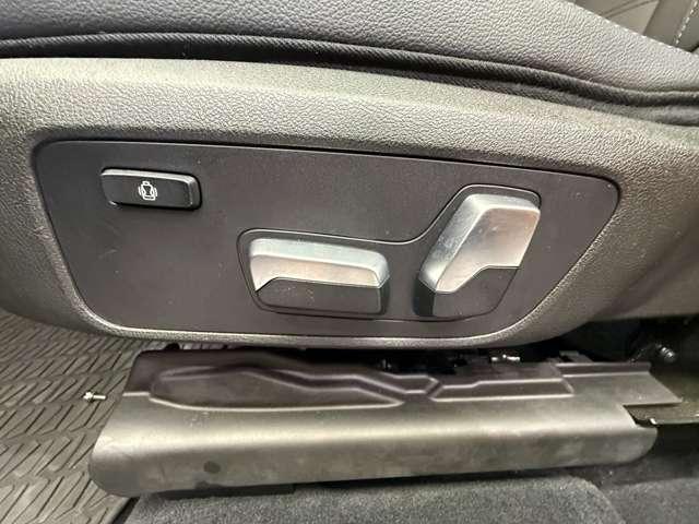 ご来店が難しいお客様もご安心下さい。自社での査定に加え、第三者機関に委託し、車両の鑑定を行っております。