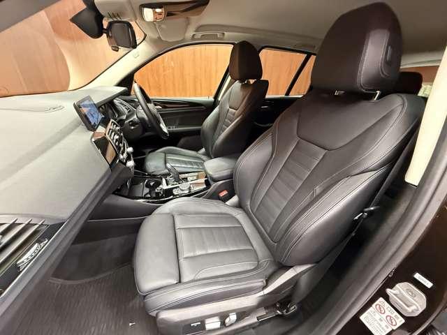 ＬＩＢＥＲＡＬＡの名前の由来はラテン語で「ｌｉｂｅｒａ：自由」と「ａｌａ：翼」を意味し、それらを組合せた造語です。自由な翼を得て思う存分人生を謳歌して欲しいという願いが込められています。