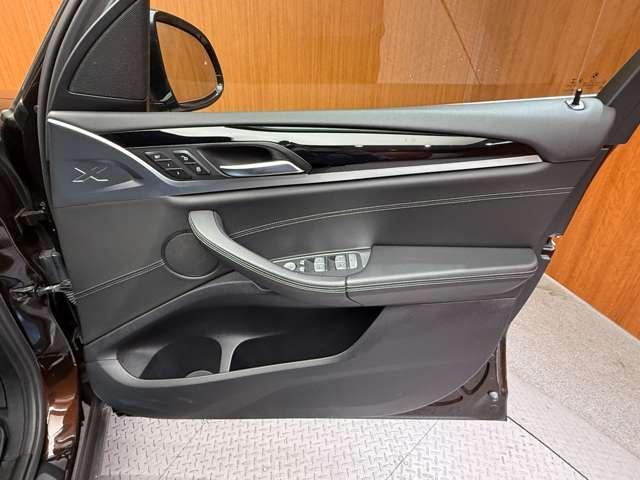 ＬＩＢＥＲＡＬＡの名前の由来はラテン語で「ｌｉｂｅｒａ：自由」と「ａｌａ：翼」を意味し、それらを組合せた造語です。自由な翼を得て思う存分人生を謳歌して欲しいという願いが込められています。