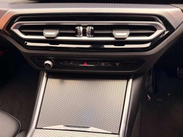 ３シリーズ ３２０ｄ　ｘＤｒｉｖｅツーリング　Ｍスポーツ　ＨＵＤ　純正ナビ　３６０°カメラ　ＡＣＣ　ＢＳＭ　パーキングアシスト　ハーフレザーシート　シートヒーター　パワーシート　ＬＥＤヘッドライト　ハイビームアシスト　電動リアゲート　ＥＴＣ（14枚目）