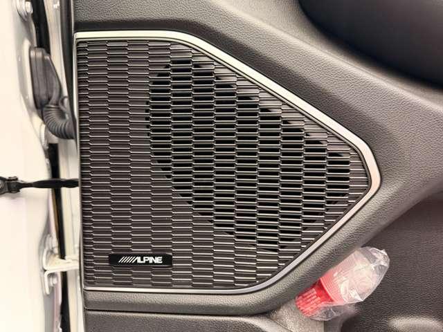 ジープ・グランドチェロキーＬ リミテッド　パノラマＳＲ　ＡＣＣ　黒革シート　ＨＵＤ　ナビ　ＴＶ　３６０°ＣａｒＰｌａｙ　Ｂｌｕｅｔｏｏｔｈ接続　ＡＬＰＩＮＥサウンド　シートＨ　ＬＥＤヘッドライト　衝突軽減Ｂ　ＢＳＭ　ＬＫＡ　ドラレコ　ＥＴＣ（32枚目）