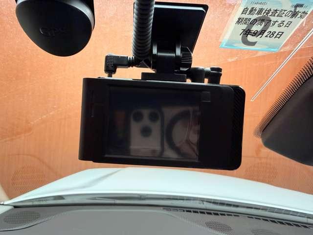 ジープ・グランドチェロキーＬ リミテッド　パノラマＳＲ　ＡＣＣ　黒革シート　ＨＵＤ　ナビ　ＴＶ　３６０°ＣａｒＰｌａｙ　Ｂｌｕｅｔｏｏｔｈ接続　ＡＬＰＩＮＥサウンド　シートＨ　ＬＥＤヘッドライト　衝突軽減Ｂ　ＢＳＭ　ＬＫＡ　ドラレコ　ＥＴＣ（35枚目）