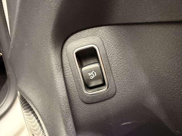 CLAクラス シューティングブレーク CLA200d シューティングブレーク AMGライン パノラマSR AMGレザーEXC アドバンスドPKG HUD 純正ナビ 360°カメラ ACC BSM シートヒーター パワーシート LEDヘッドライト ハイビームアシストプラス 電動リアゲート(29枚目)