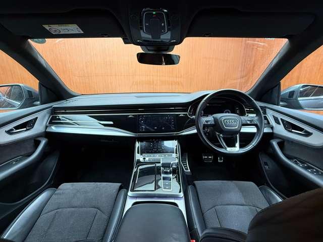 Q8 55TFSIクワトロ デビューパッケージSライン コンフォートアシスタンスPKG 純正ナビ 360°カメラ ACC BSM ハーフレザーシート シートヒーター パワーシート マトリクスLED ハイビームアシスト 電動リアゲート 純正22インチAW(4枚目)