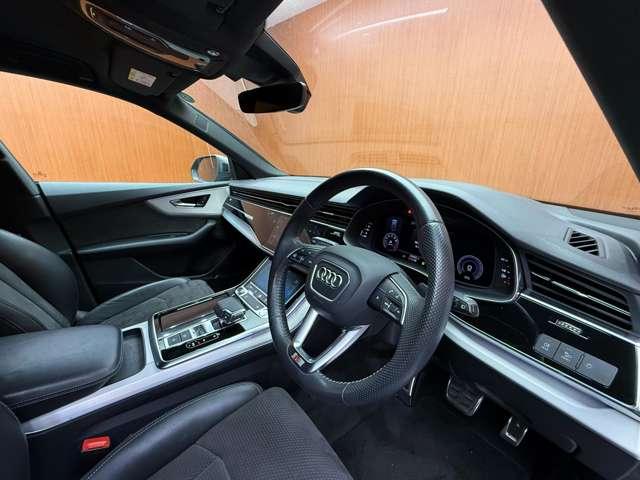 Q8 55TFSIクワトロ デビューパッケージSライン コンフォートアシスタンスPKG 純正ナビ 360°カメラ ACC BSM ハーフレザーシート シートヒーター パワーシート マトリクスLED ハイビームアシスト 電動リアゲート 純正22インチAW(5枚目)