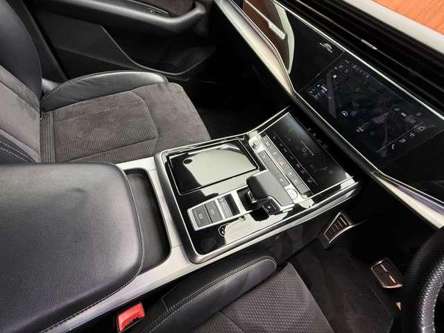 Q8 55TFSIクワトロ デビューパッケージSライン コンフォートアシスタンスPKG 純正ナビ 360°カメラ ACC BSM ハーフレザーシート シートヒーター パワーシート マトリクスLED ハイビームアシスト 電動リアゲート 純正22インチAW(14枚目)