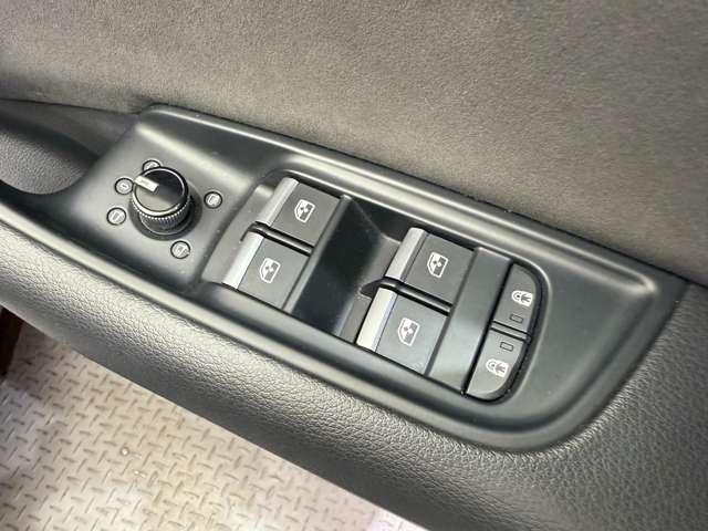 Q8 55TFSIクワトロ デビューパッケージSライン コンフォートアシスタンスPKG 純正ナビ 360°カメラ ACC BSM ハーフレザーシート シートヒーター パワーシート マトリクスLED ハイビームアシスト 電動リアゲート 純正22インチAW(27枚目)