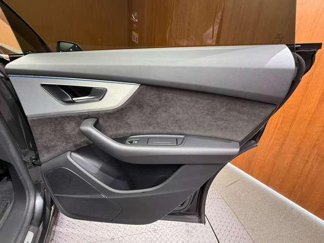Q8 55TFSIクワトロ デビューパッケージSライン コンフォートアシスタンスPKG 純正ナビ 360°カメラ ACC BSM ハーフレザーシート シートヒーター パワーシート マトリクスLED ハイビームアシスト 電動リアゲート 純正22インチAW(43枚目)