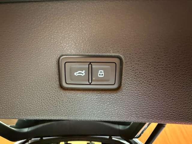 Q8 55TFSIクワトロ デビューパッケージSライン コンフォートアシスタンスPKG 純正ナビ 360°カメラ ACC BSM ハーフレザーシート シートヒーター パワーシート マトリクスLED ハイビームアシスト 電動リアゲート 純正22インチAW(48枚目)