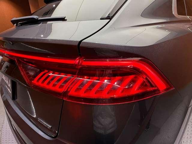 Q8 55TFSIクワトロ デビューパッケージSライン コンフォートアシスタンスPKG 純正ナビ 360°カメラ ACC BSM ハーフレザーシート シートヒーター パワーシート マトリクスLED ハイビームアシスト 電動リアゲート 純正22インチAW(62枚目)