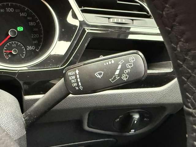 ゴルフトゥーラン TDI ハイライン ACC 純正ナビ バックカメラ PDC サイドアシスト レーンキープアシスト CarPlay Android Auto パーキングアシスト 電動リアゲート LEDヘッドライト オートライト ETC(24枚目)