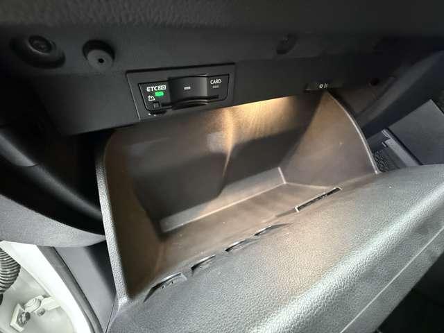 ゴルフトゥーラン TDI ハイライン ACC 純正ナビ バックカメラ PDC サイドアシスト レーンキープアシスト CarPlay Android Auto パーキングアシスト 電動リアゲート LEDヘッドライト オートライト ETC(35枚目)