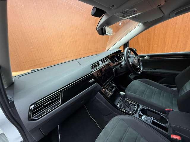 ゴルフトゥーラン TDI ハイライン ACC 純正ナビ バックカメラ PDC サイドアシスト レーンキープアシスト CarPlay Android Auto パーキングアシスト 電動リアゲート LEDヘッドライト オートライト ETC(37枚目)