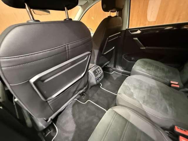 ゴルフトゥーラン TDI ハイライン ACC 純正ナビ バックカメラ PDC サイドアシスト レーンキープアシスト CarPlay Android Auto パーキングアシスト 電動リアゲート LEDヘッドライト オートライト ETC(39枚目)