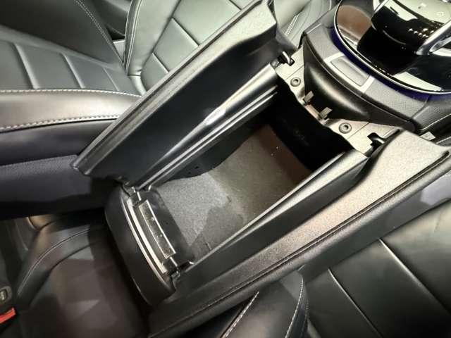 Ｅクラス Ｅ２２０ｄ　アバンギャルド　ＡＭＧライン　パノラマＳＲ　純正ナビ　３６０°カメラ　ＡＣＣ　ＢＳＭ　ＨＵＤ　黒革　シートヒーター　パワーシート　ＬＥＤヘッドライト　オートライト　Ｂｕｒｍｅｓｔｅｒ　電動リアゲート　アンビエントライト（17枚目）
