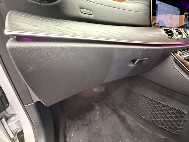 Ｅクラス Ｅ２２０ｄ　アバンギャルド　ＡＭＧライン　パノラマＳＲ　純正ナビ　３６０°カメラ　ＡＣＣ　ＢＳＭ　ＨＵＤ　黒革　シートヒーター　パワーシート　ＬＥＤヘッドライト　オートライト　Ｂｕｒｍｅｓｔｅｒ　電動リアゲート　アンビエントライト（32枚目）