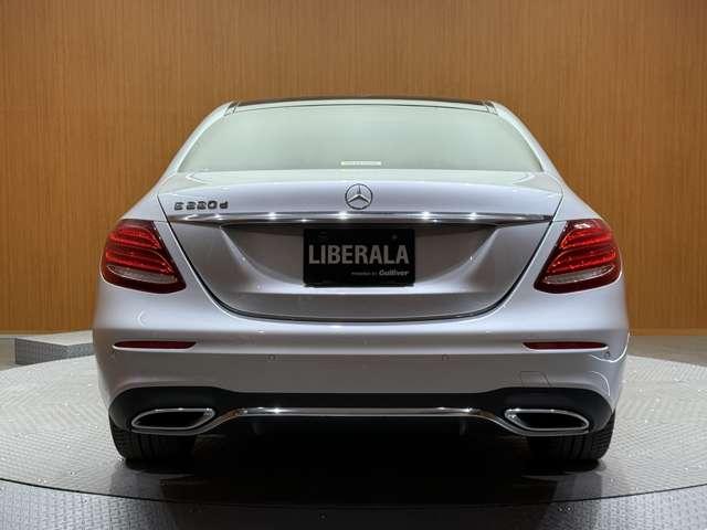 Ｅクラス Ｅ２２０ｄ　アバンギャルド　ＡＭＧライン　パノラマＳＲ　純正ナビ　３６０°カメラ　ＡＣＣ　ＢＳＭ　ＨＵＤ　黒革　シートヒーター　パワーシート　ＬＥＤヘッドライト　オートライト　Ｂｕｒｍｅｓｔｅｒ　電動リアゲート　アンビエントライト（49枚目）