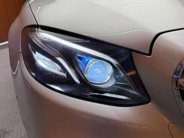 Ｅクラス Ｅ２２０ｄ　アバンギャルド　ＡＭＧライン　パノラマＳＲ　純正ナビ　３６０°カメラ　ＡＣＣ　ＢＳＭ　ＨＵＤ　黒革　シートヒーター　パワーシート　ＬＥＤヘッドライト　オートライト　Ｂｕｒｍｅｓｔｅｒ　電動リアゲート　アンビエントライト（56枚目）