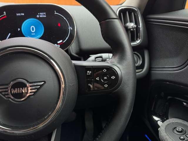 ＭＩＮＩ クーパーＤクロスオーバーオール４　ワンオーナー　ＡＣＣ　純正ナビ　バックカメラ　ＰＤＣ　電動リアゲート　パーキングアシスト　ドライブセレクト　パーキングアシスト　インテリジェントセーフティ　コンフォートアクセス　革調シートカバー（20枚目）