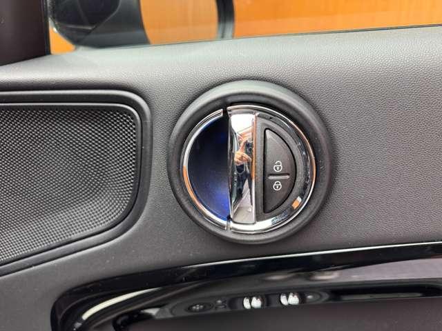 ＭＩＮＩ クーパーＤクロスオーバーオール４　ワンオーナー　ＡＣＣ　純正ナビ　バックカメラ　ＰＤＣ　電動リアゲート　パーキングアシスト　ドライブセレクト　パーキングアシスト　インテリジェントセーフティ　コンフォートアクセス　革調シートカバー（25枚目）