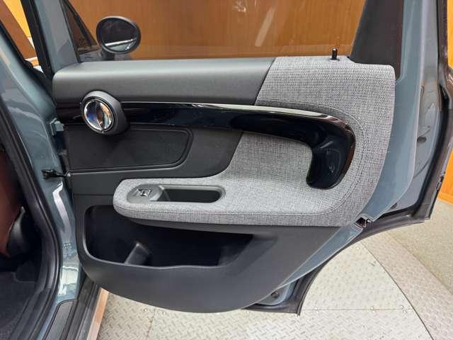 ＭＩＮＩ クーパーＤクロスオーバーオール４　ワンオーナー　ＡＣＣ　純正ナビ　バックカメラ　ＰＤＣ　電動リアゲート　パーキングアシスト　ドライブセレクト　パーキングアシスト　インテリジェントセーフティ　コンフォートアクセス　革調シートカバー（41枚目）