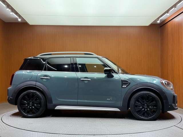 ＭＩＮＩ クーパーＤクロスオーバーオール４　ワンオーナー　ＡＣＣ　純正ナビ　バックカメラ　ＰＤＣ　電動リアゲート　パーキングアシスト　ドライブセレクト　パーキングアシスト　インテリジェントセーフティ　コンフォートアクセス　革調シートカバー（49枚目）