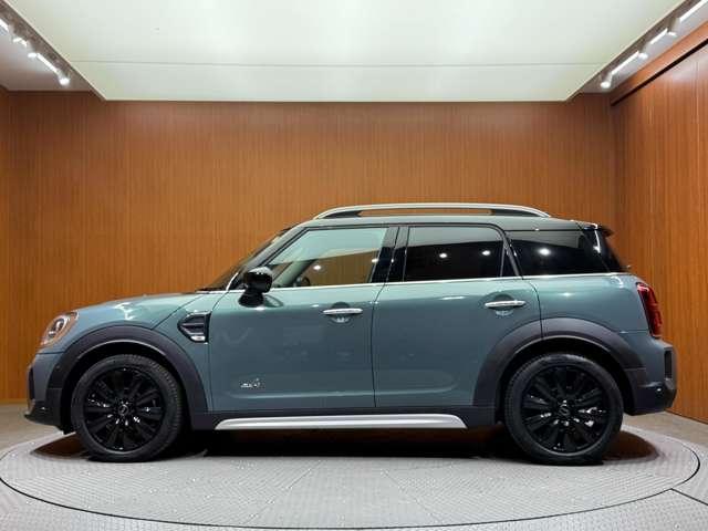 ＭＩＮＩ クーパーＤクロスオーバーオール４　ワンオーナー　ＡＣＣ　純正ナビ　バックカメラ　ＰＤＣ　電動リアゲート　パーキングアシスト　ドライブセレクト　パーキングアシスト　インテリジェントセーフティ　コンフォートアクセス　革調シートカバー（50枚目）