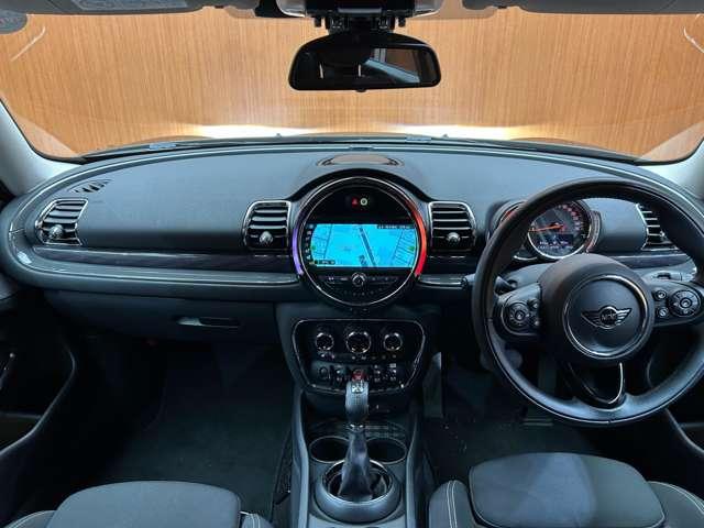 ＭＩＮＩ クーパーＳＤ　クラブマン　ペッパーＰＫＧ　ＡＣＣ　ナビ　Ｂカメラ　Ｂｌｕｅｔｏｏｔｈ接続　ＰＤＣ　シートヒーター　ＬＥＤライト　エキサイトメントＰＫＧ　ストレージコンパートメントＰＫＧ　コンフォートアクセス　衝突軽減Ｂ　ＥＴＣ（4枚目）