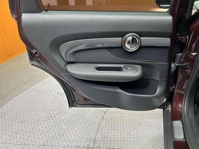 ＭＩＮＩ クーパーＳＤ　クラブマン　ペッパーＰＫＧ　ＡＣＣ　ナビ　Ｂカメラ　Ｂｌｕｅｔｏｏｔｈ接続　ＰＤＣ　シートヒーター　ＬＥＤライト　エキサイトメントＰＫＧ　ストレージコンパートメントＰＫＧ　コンフォートアクセス　衝突軽減Ｂ　ＥＴＣ（37枚目）